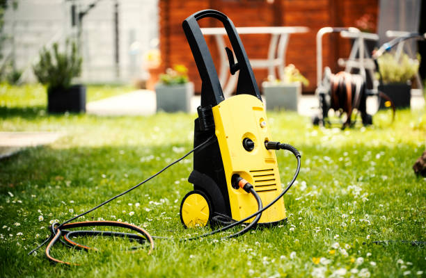 Best Vinyl Siding Pressure Washing in Center, CO